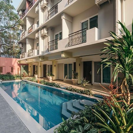 Cozytel Chiangmai Hotel Чиангмай Екстериор снимка