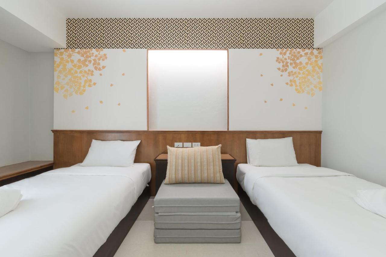 Cozytel Chiangmai Hotel Чиангмай Екстериор снимка